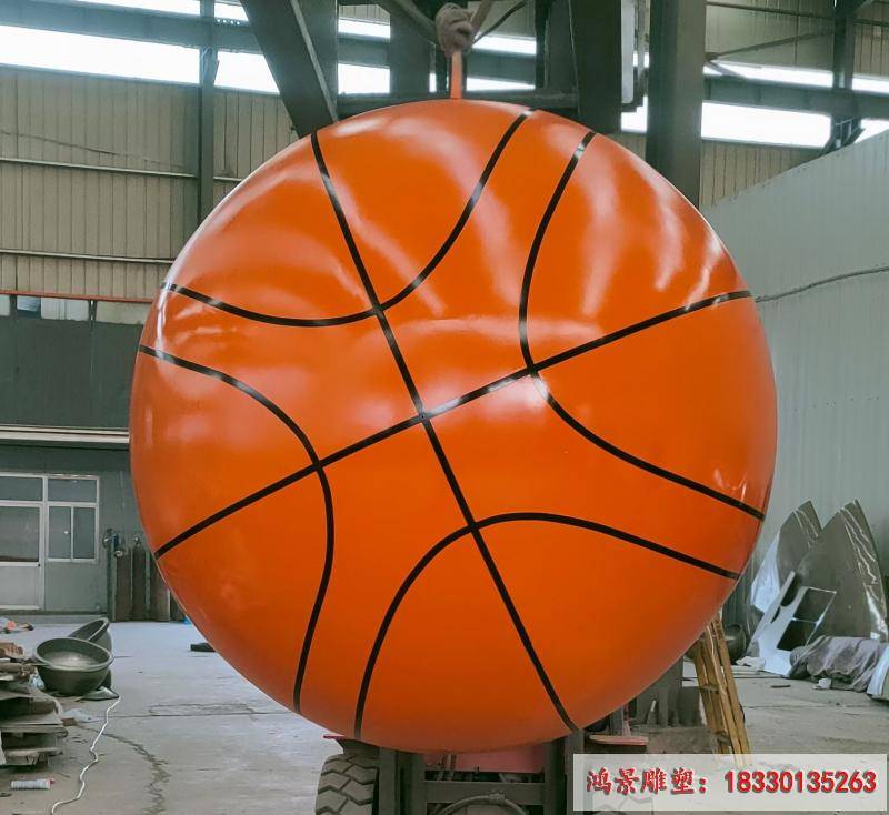 米兰体育：篮球主题的雕塑作品：用雕塑的形式展现篮球的力量与美感的简单介绍