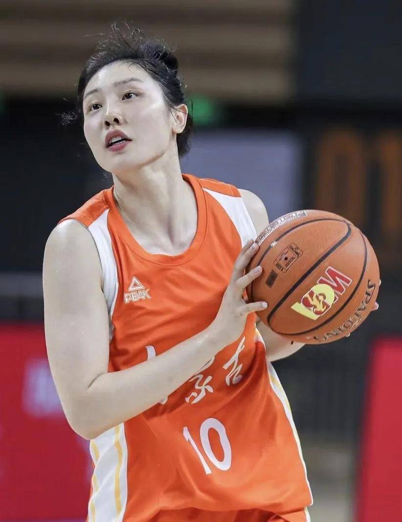 米兰体育：WCBA联赛竞争激烈，各队实力接近的简单介绍