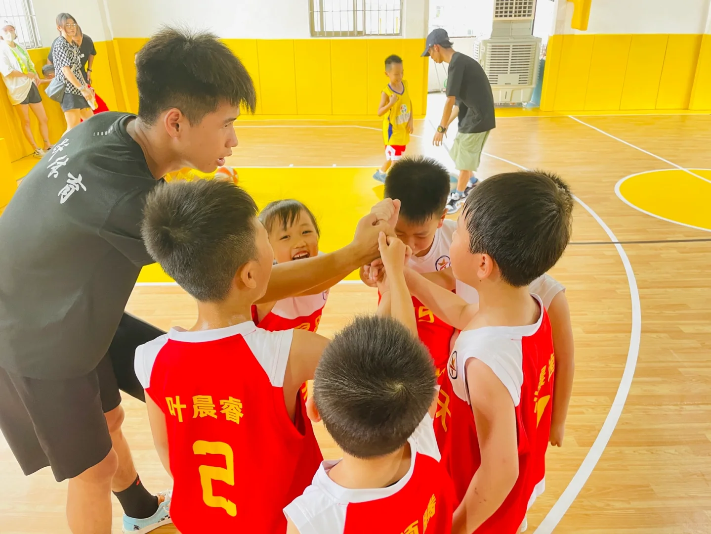 米兰体育：青少年篮球训练营的心理素质培养：打造更强大的内心的简单介绍