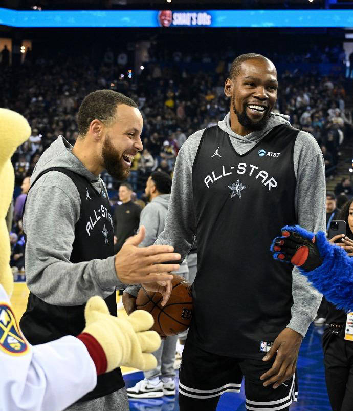 米兰体育:NBA球星中国行：掀起篮球热潮