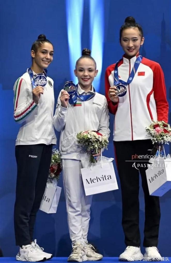 米兰体育:中国女足：公布亚运会参赛名单，老将压阵，新人入选