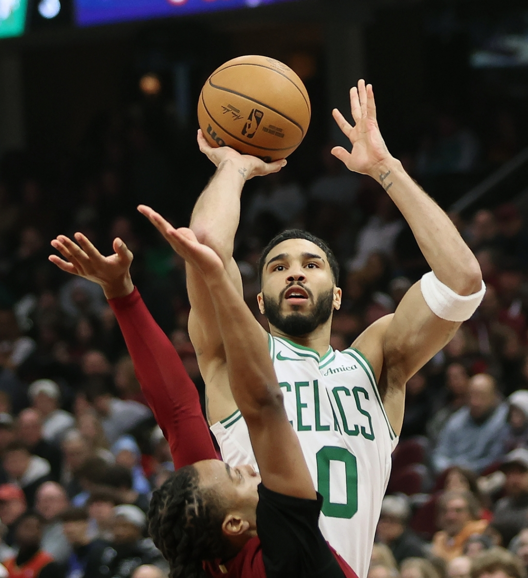 包含米兰体育:凯尔特人队塔图姆：如何成为更好的自己，带领球队走向胜利，赢得总冠军，成为联盟的领军人物？的词条