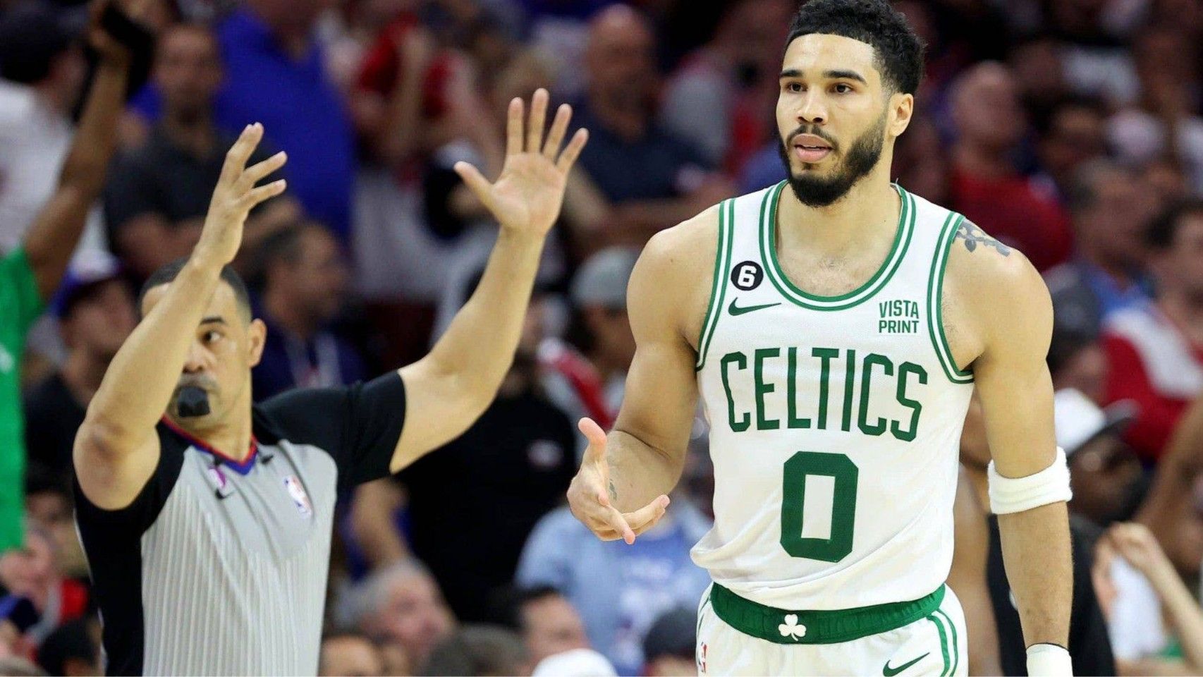 米兰体育：凯尔特人队季前赛：奎塔展现篮板球能力，争夺轮换位置的简单介绍