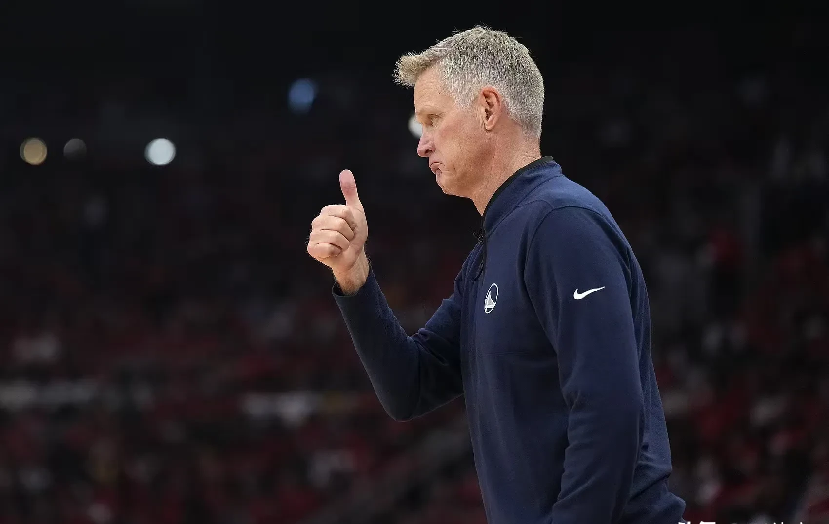 米兰体育:勇士队替补阵容调整：科尔能否找到最佳轮换？的简单介绍