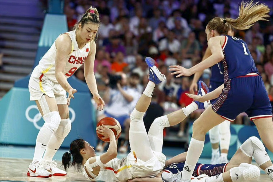 米兰体育：中国女篮：奥运备战，信心与挑战