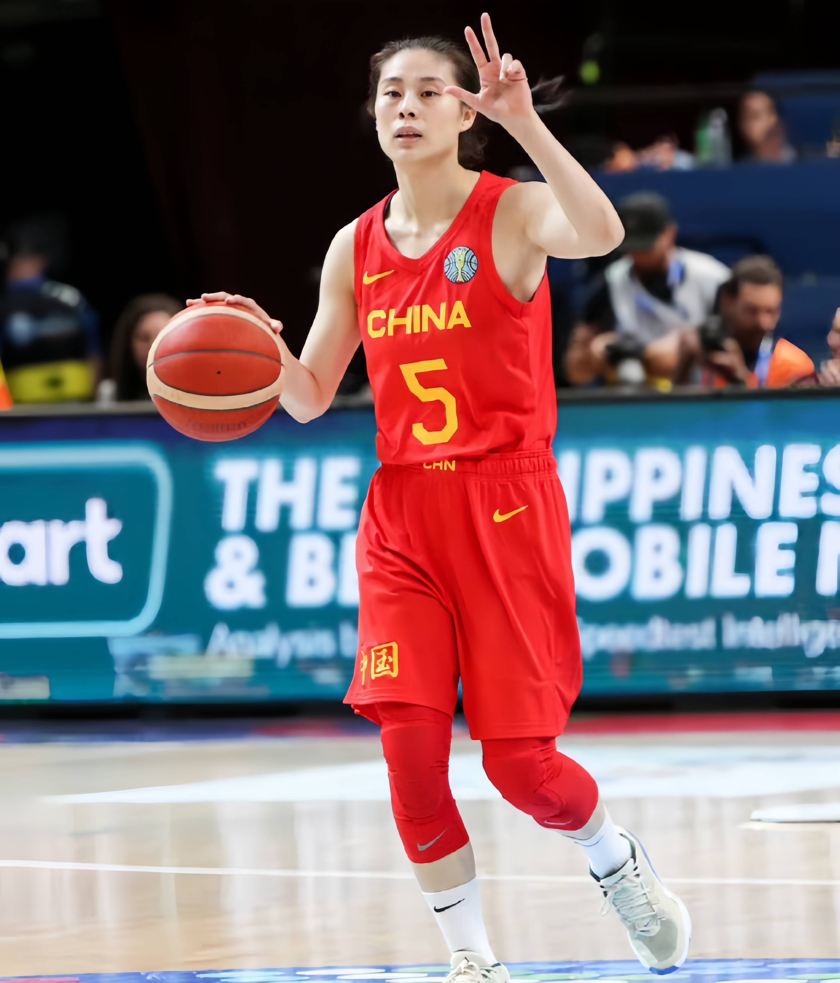 包含米兰体育：中国女篮，如何在奥运会上展现中国女篮的实力和风采？的词条