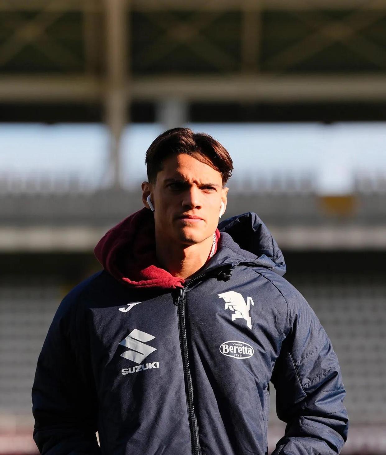 米兰体育:体育明星的训练营，打造顶级运动员的秘诀的简单介绍