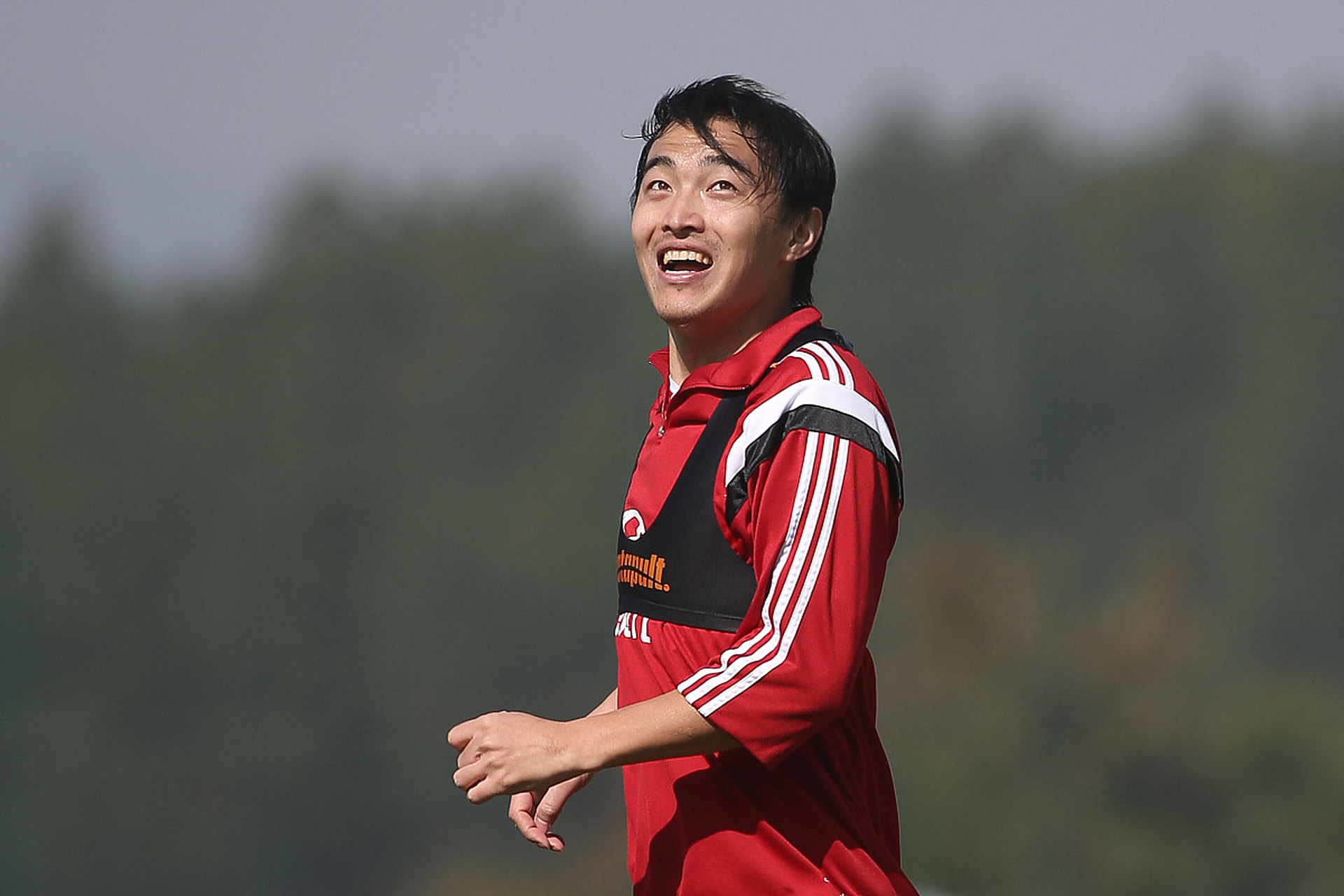 米兰体育:老将冯潇霆：分享经验，帮助年轻球员成长的简单介绍