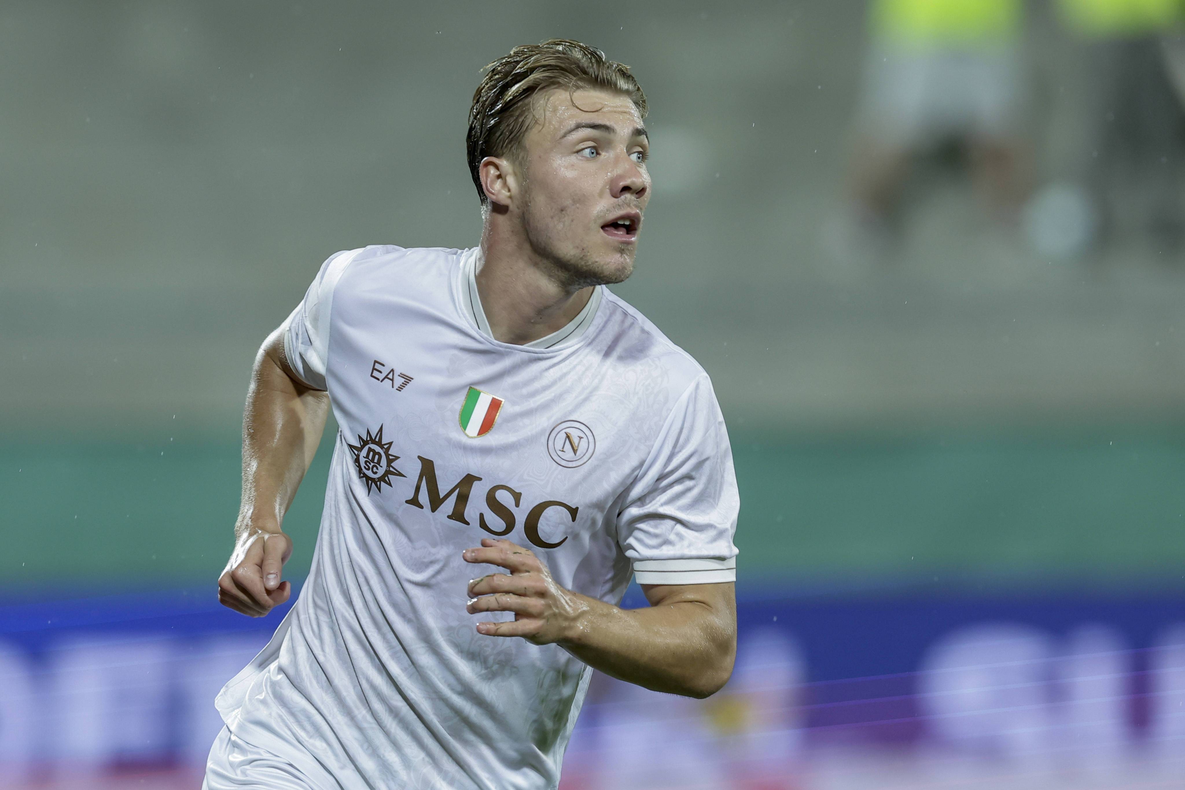 米兰体育：76人队新赛季：豪斯表示将提升防守效率的简单介绍