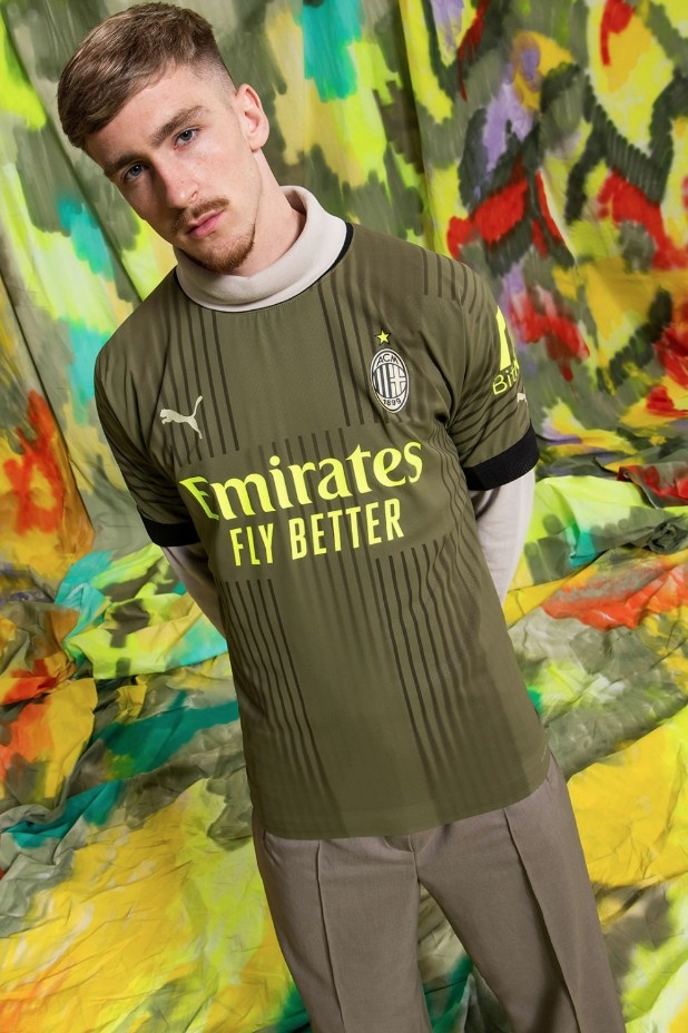 米兰体育:湖人队新赛季球衣发布：致敬经典，展望未来的简单介绍