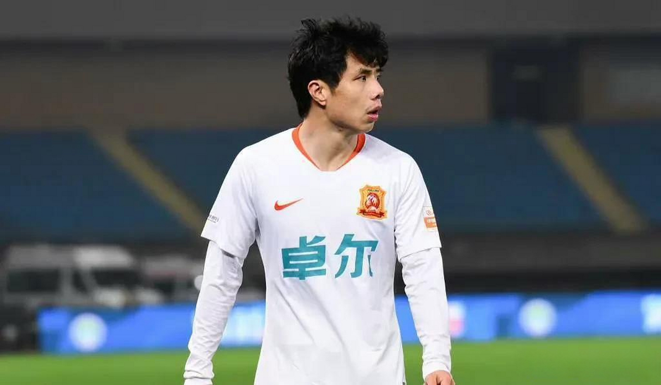 米兰体育:老将蒿俊闵“退居幕后”，球迷：感谢他为中国足球做出的贡献！