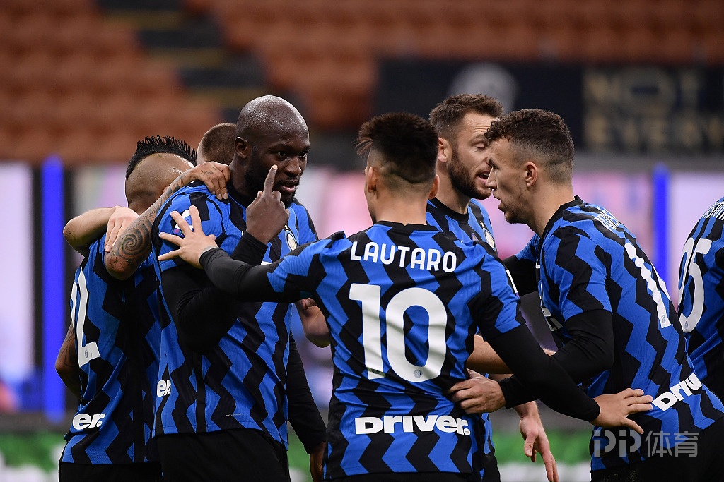 米兰体育：西甲塔拉戈纳的进攻风格与战术演变