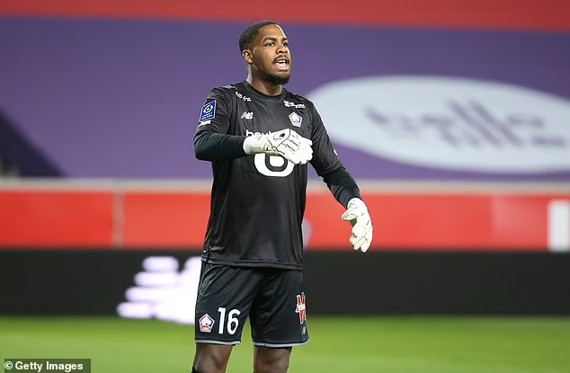 米兰体育：法甲尼姆的防守反击战术解析