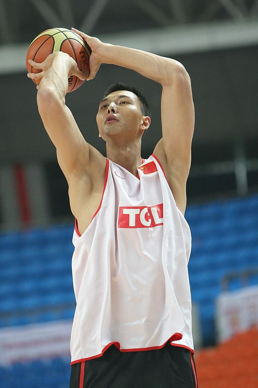 米兰体育：中国篮球运动员伤病预防讲座举办，普及健康知识